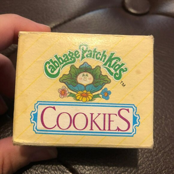 Cabbage Patch Kids Cookies Animal Cookies In box 80s Vtg - Picture 1 of 5